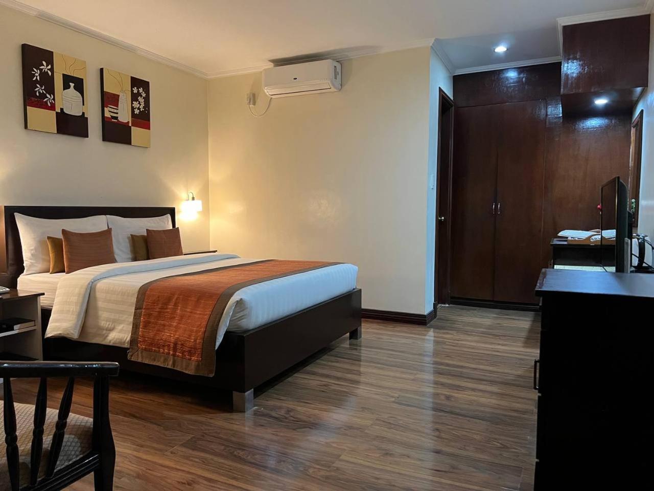 Subic Residencias Olongapo Eksteriør billede