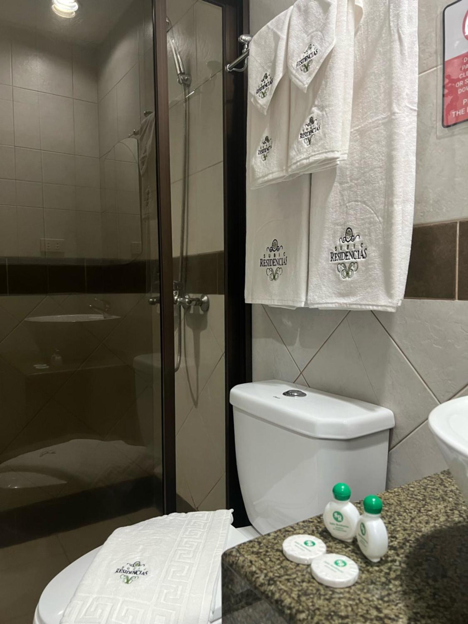 Subic Residencias Olongapo Eksteriør billede